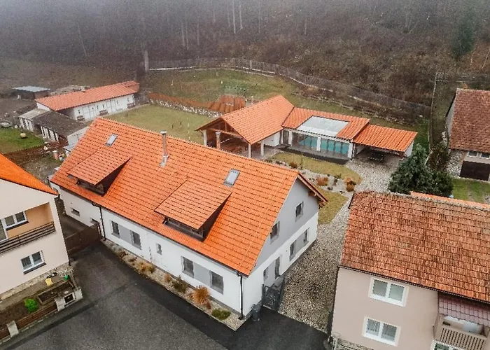 Hébergement de vacances U Rasovskych Jesenice (Pribram)